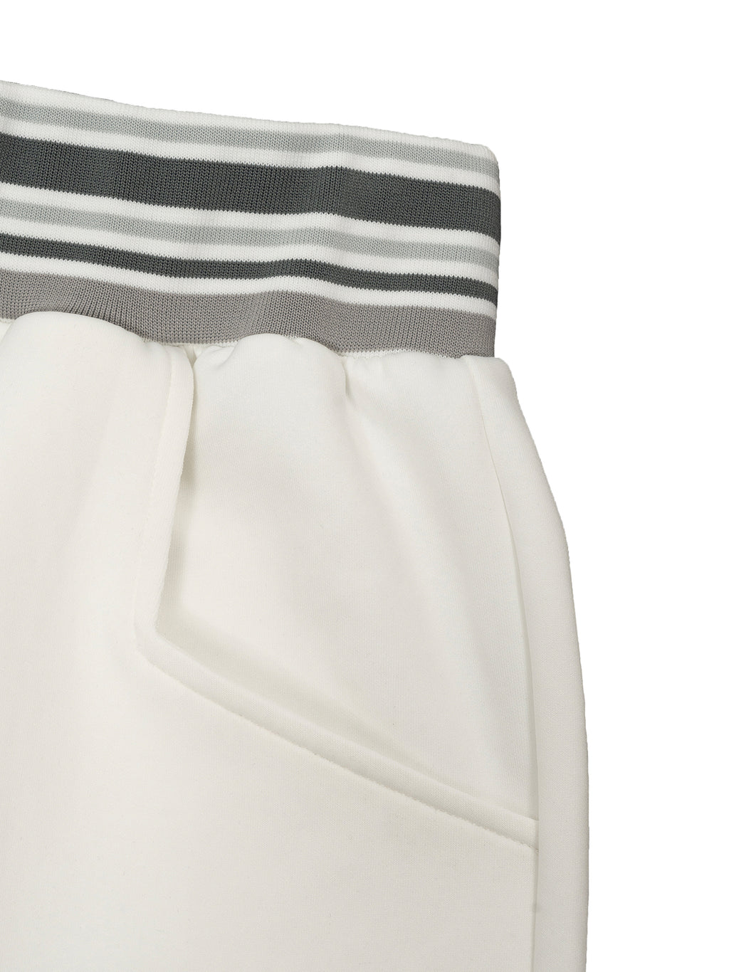 Gestreifte Hose mit weitem Bein und Gummizug in der Taille