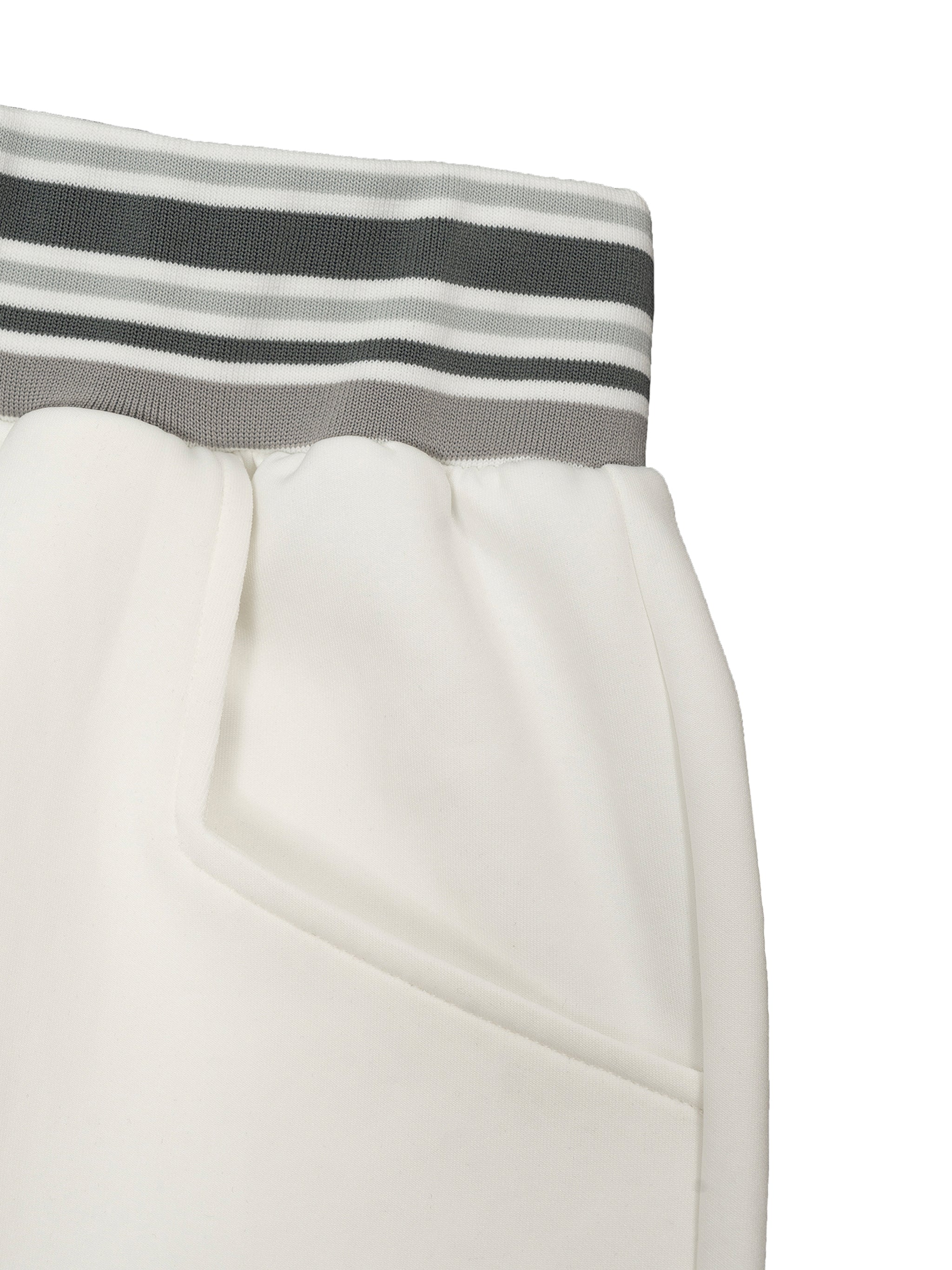 Gestreifte Hose mit weitem Bein und Gummizug in der Taille